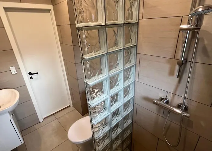 Motel Folsted - Vaerelse 104 Med Eget Badevaerelse Og Fri Parkering Bindslev
